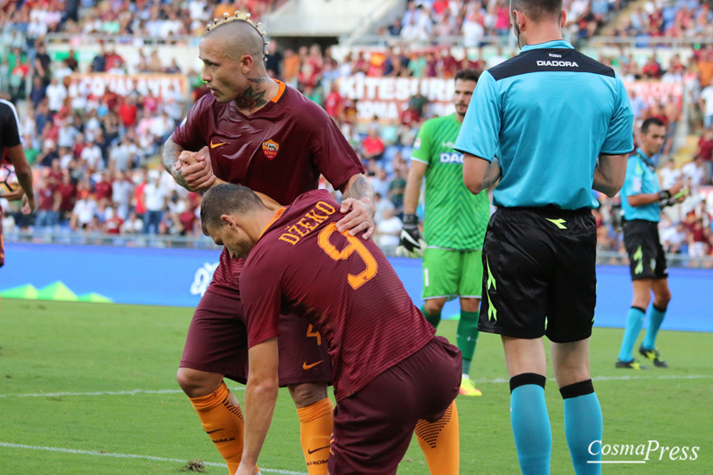 La Roma batte l' Udinese 4-0 con due rigori di Perotti, poi reti di Dzeko e Salah [Foto Cosimo Martemucci]