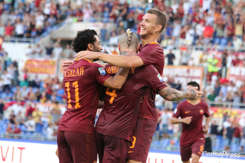 La Roma batte l' Udinese 4-0 con due rigori di Perotti, poi reti di Dzeko e Salah [Foto Cosimo Martemucci]