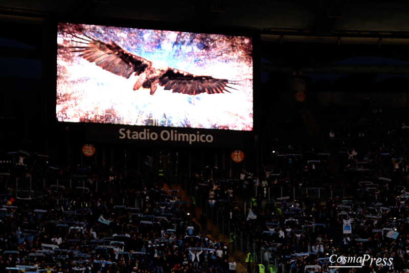 Lazio - Klose day - Miro saluta con goal su rigore in un Olimpico pieno ad applaudirlo. [foto C. Martemucci]