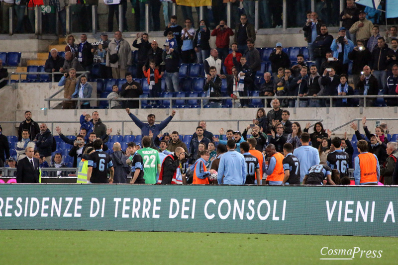 Lazio - Klose day - Miro saluta con goal su rigore in un Olimpico pieno ad applaudirlo. [foto C. Martemucci]